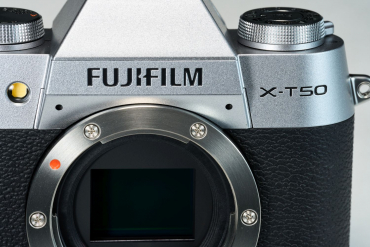 Fujifilm X-T50 Gehäuse silber + Sigma 16-300mm f3,5-6,7 DC OS Fuji X