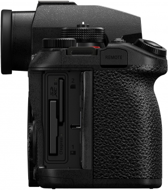 Panasonic Lumix DC-S1RII + XLR-Mikrofonadapter DMW-XLR2