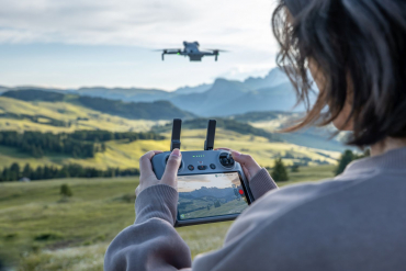 DJI Mini 5 Pro Fly More Combo (RC 2) + Lexar Silver Plus 256GB