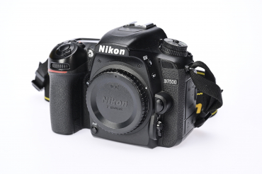 Nikon D7500 Gehäuse gebraucht #9165769